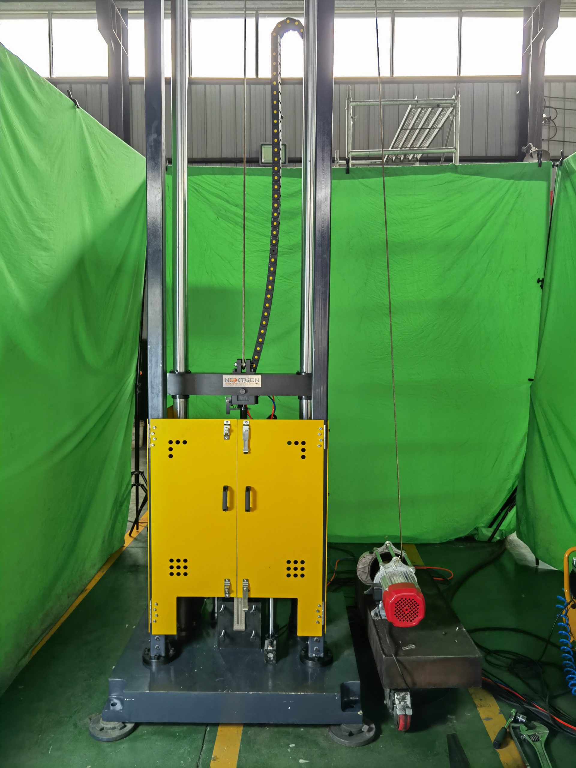 Drop Weight Impact Testing Machine