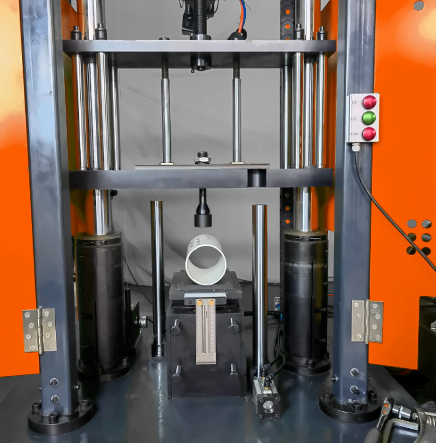 Locking rings on the DWT-1800 guide columns for a UL test setup