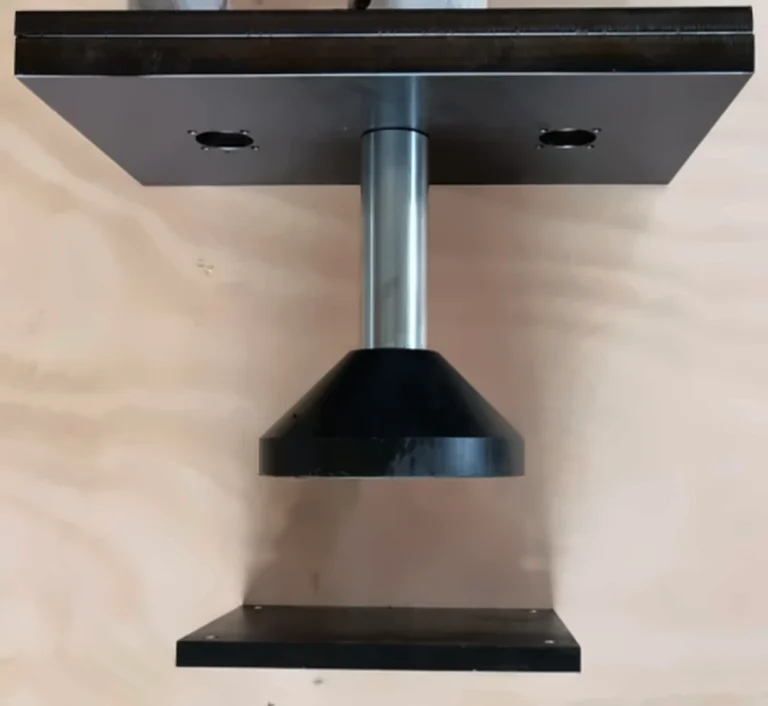Round cylinder hammer, 6 in. (150 mm), 75 lb (34 kg), with 13 mm steel plate anvil
